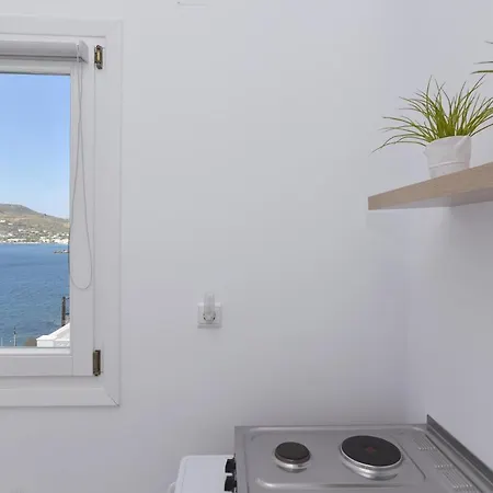 Possidonia Suites * Posidhonía