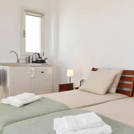 فيلة Possidonia Suites